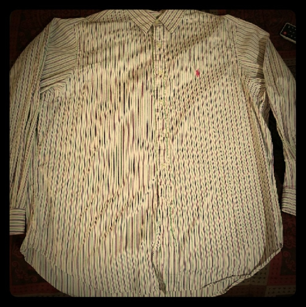 Perfect Ralph Lauren Button up shirt. Like new!